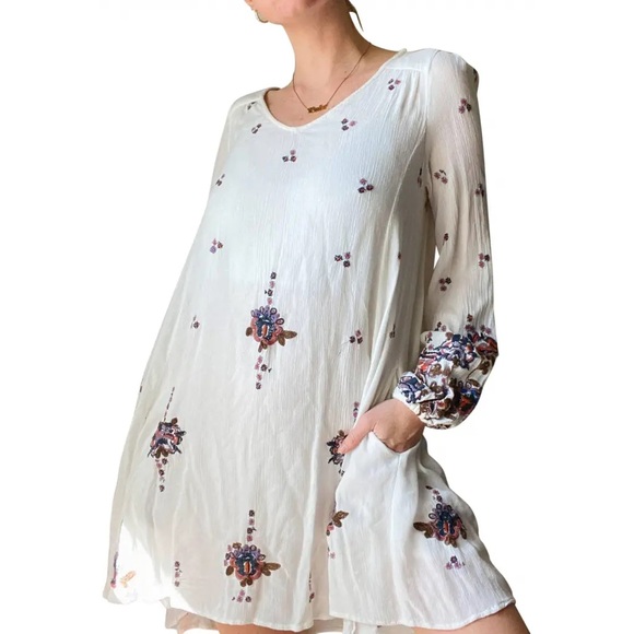 Free People Dresses & Skirts - Free People Cream Floral Embroidered Long Sleeve Swing Dress